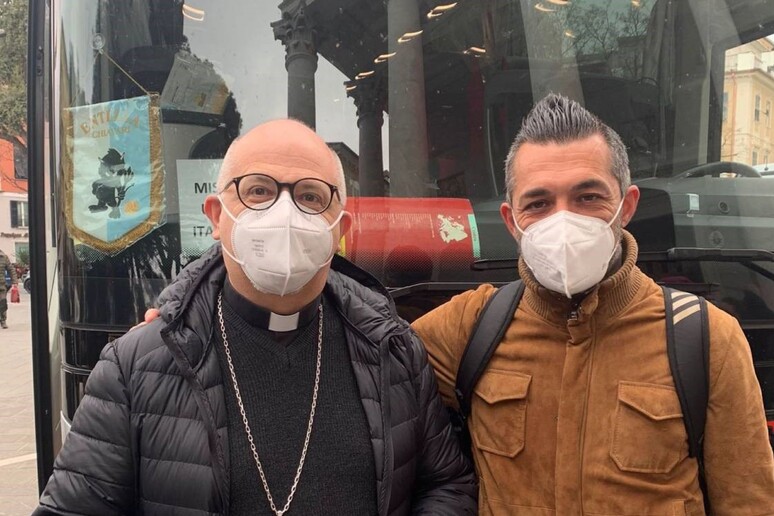 - RIPRODUZIONE RISERVATA