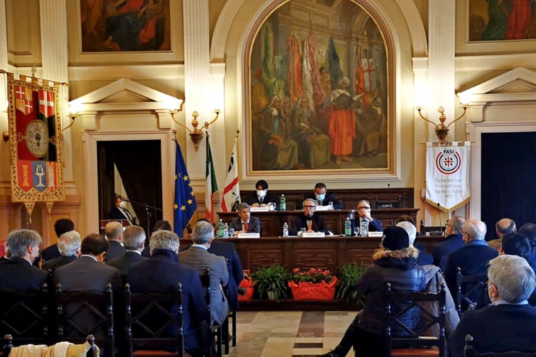 - RIPRODUZIONE RISERVATA