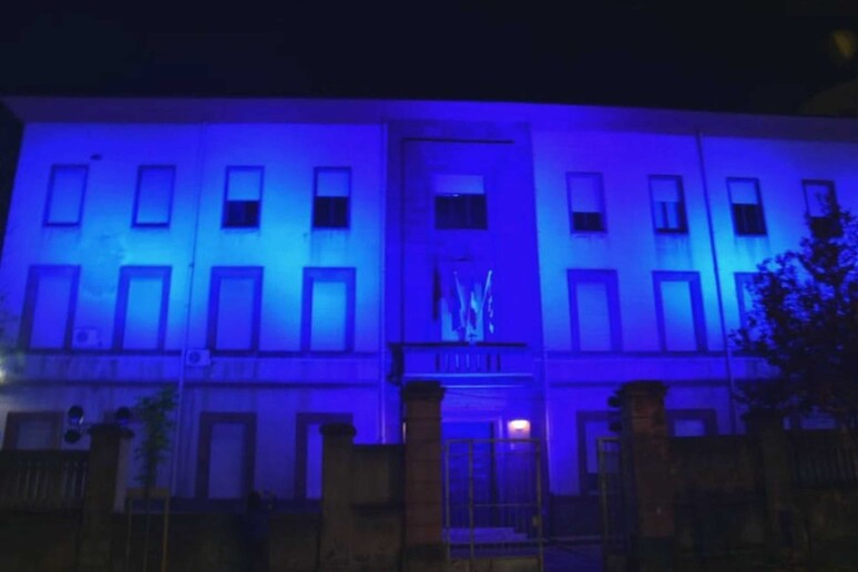 - RIPRODUZIONE RISERVATA