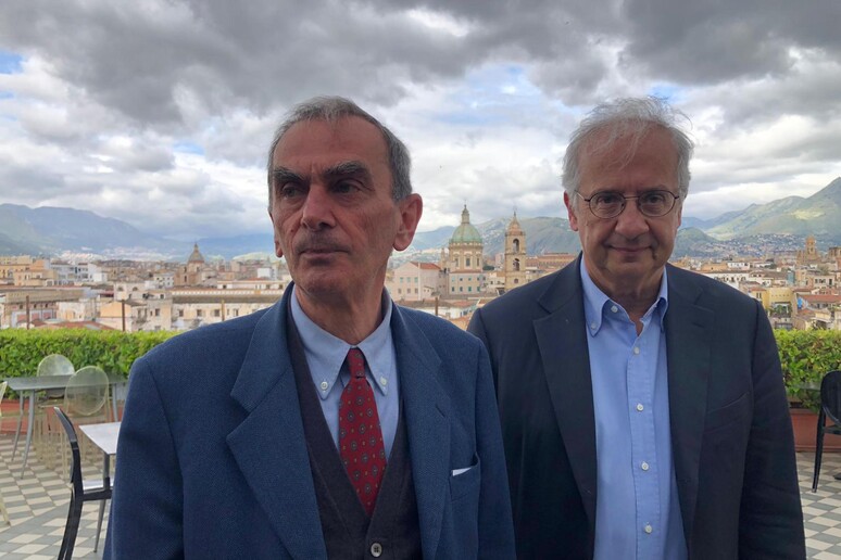 - RIPRODUZIONE RISERVATA