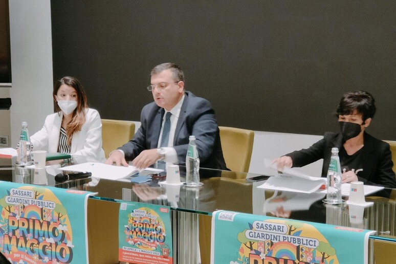 - RIPRODUZIONE RISERVATA