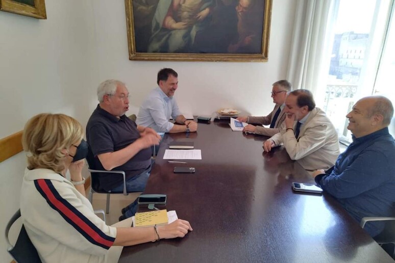 - RIPRODUZIONE RISERVATA