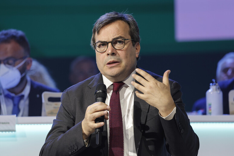 - RIPRODUZIONE RISERVATA