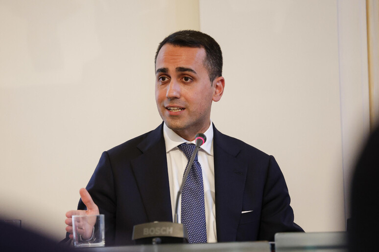 - RIPRODUZIONE RISERVATA