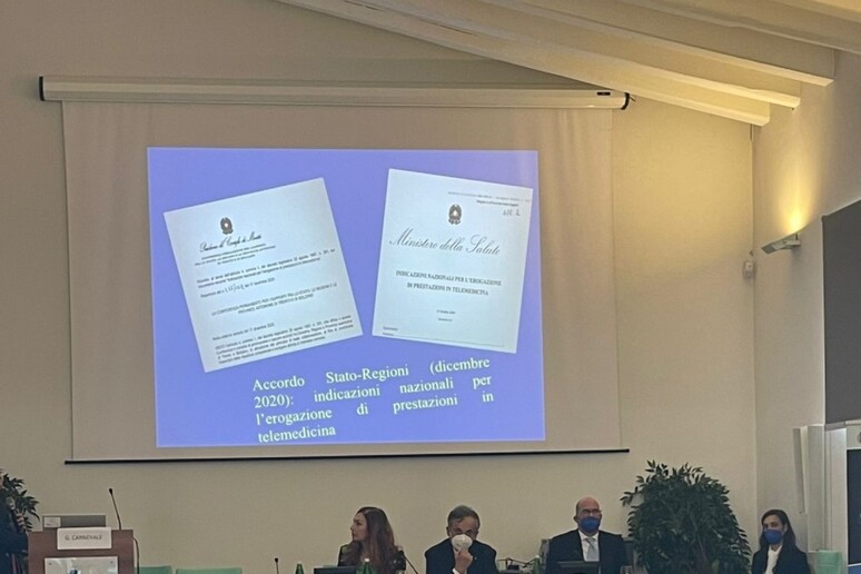- RIPRODUZIONE RISERVATA