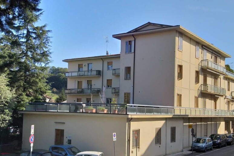 - RIPRODUZIONE RISERVATA