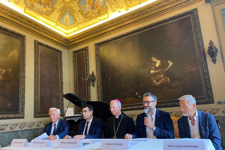 - RIPRODUZIONE RISERVATA