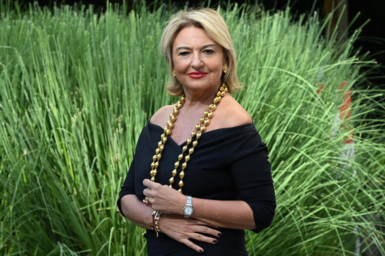 - RIPRODUZIONE RISERVATA