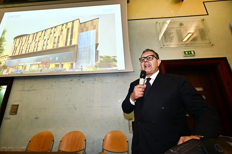 - RIPRODUZIONE RISERVATA