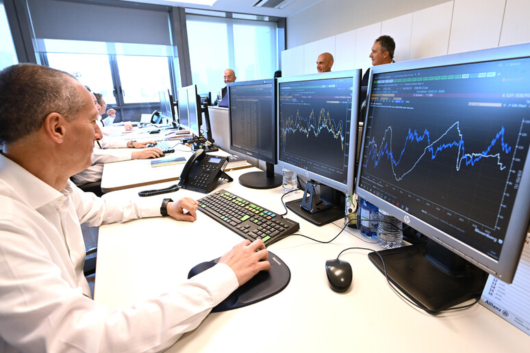 In calo a marzo i tassi sui mutui, al 3,14% - RIPRODUZIONE RISERVATA