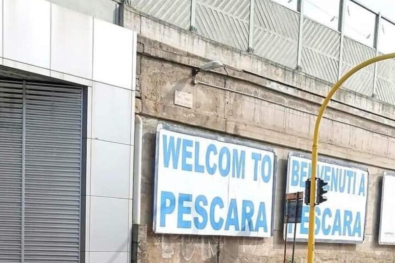 - RIPRODUZIONE RISERVATA