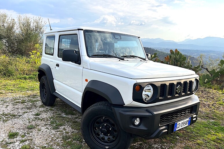 Suzuki Jimny Pro, icona inarrestabile - RIPRODUZIONE RISERVATA