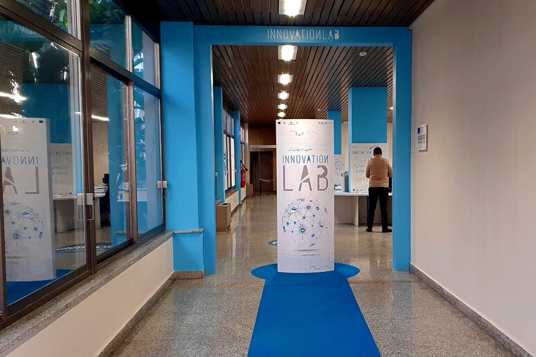 - RIPRODUZIONE RISERVATA