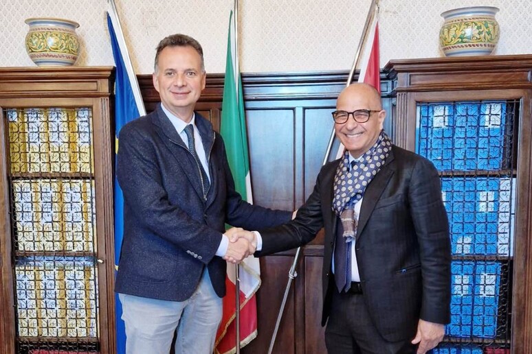 - RIPRODUZIONE RISERVATA