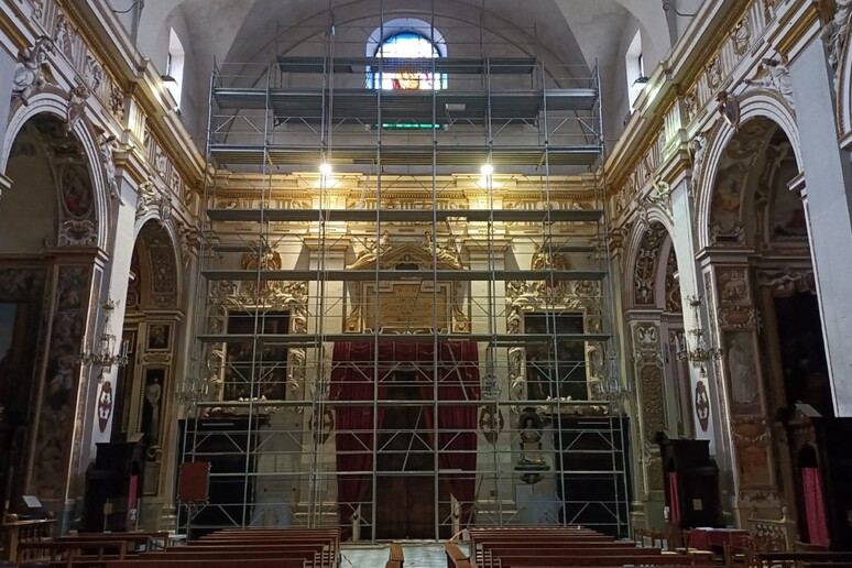 - RIPRODUZIONE RISERVATA