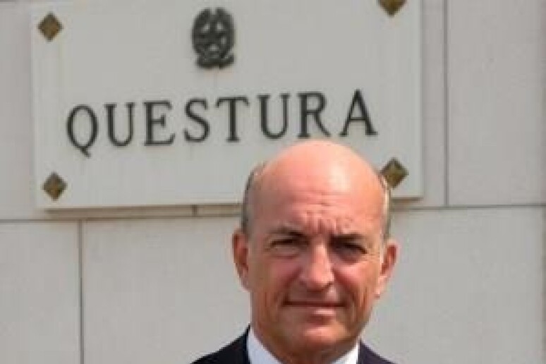 - RIPRODUZIONE RISERVATA