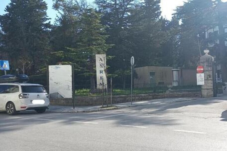 - RIPRODUZIONE RISERVATA
