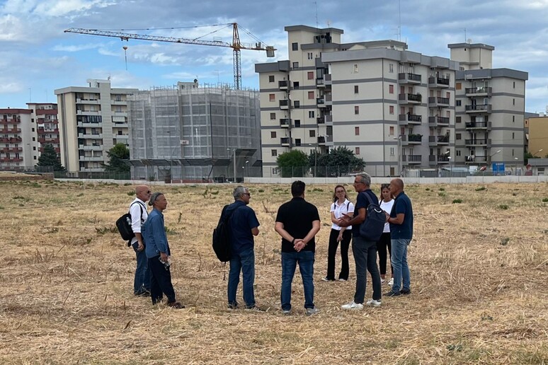 - RIPRODUZIONE RISERVATA