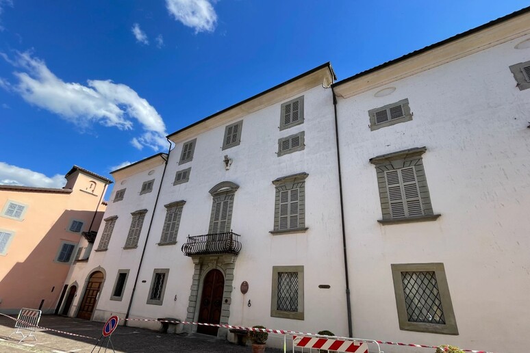 - RIPRODUZIONE RISERVATA