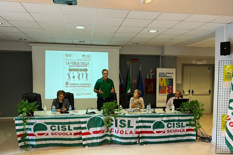 - RIPRODUZIONE RISERVATA
