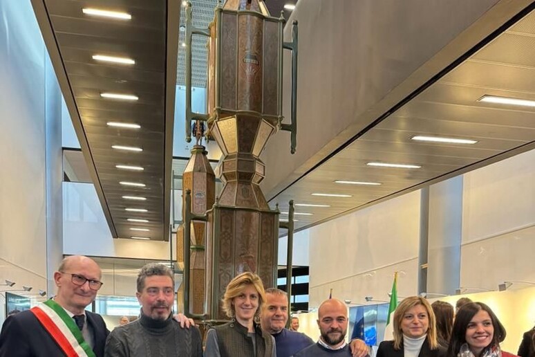 -     RIPRODUZIONE RISERVATA