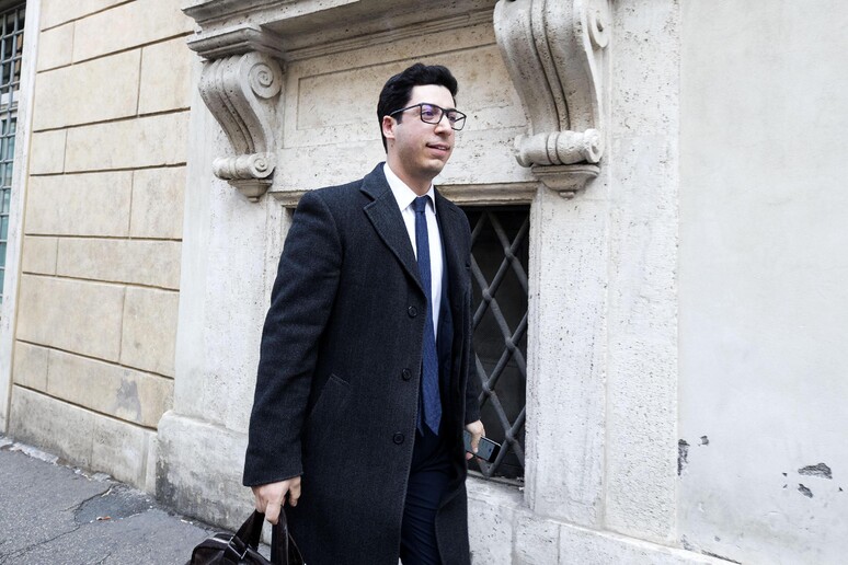 -     RIPRODUZIONE RISERVATA