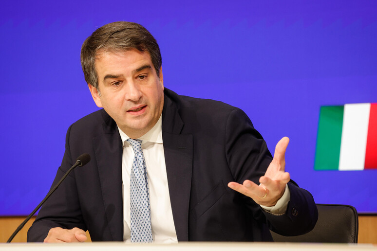 Pnrr: Fitto,  'entro febbraio-marzo pagamento quinta rata ' -     RIPRODUZIONE RISERVATA