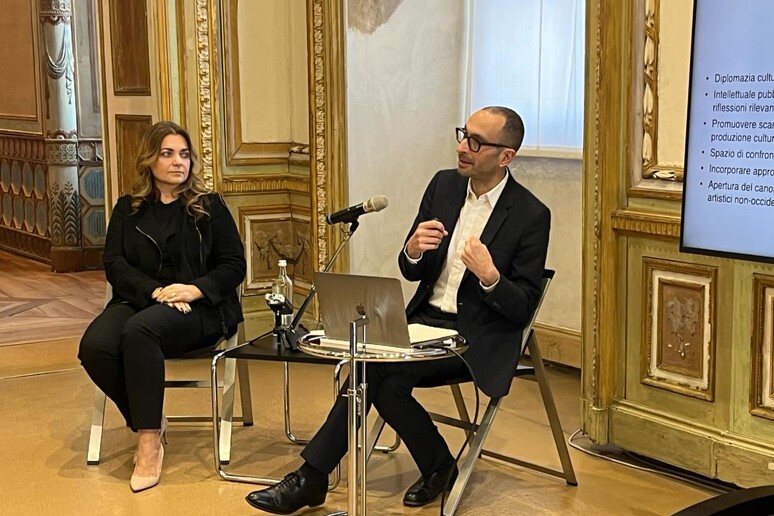 -     RIPRODUZIONE RISERVATA