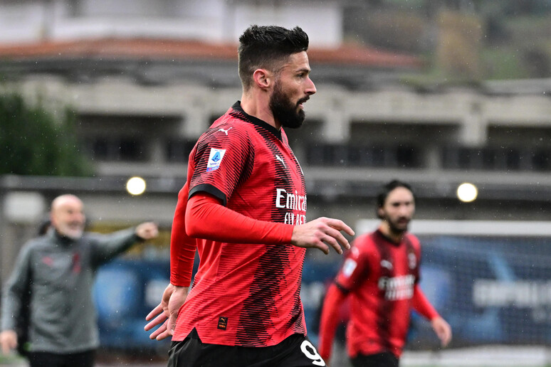-     RIPRODUZIONE RISERVATA