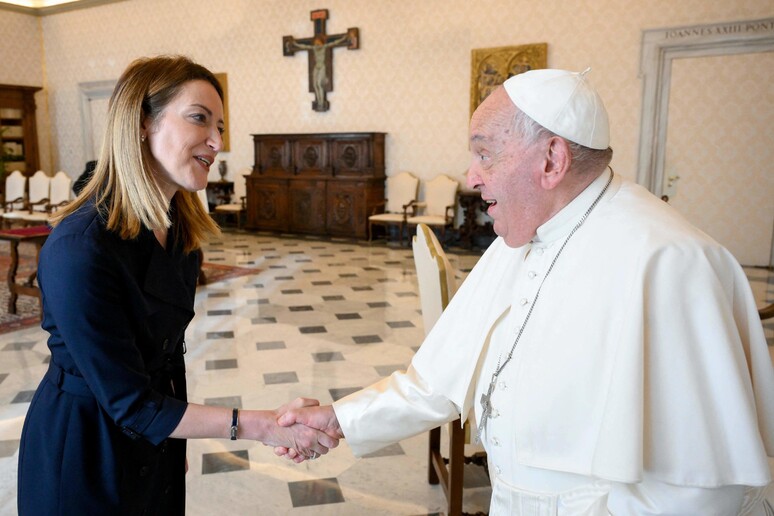 Metsola: "Il Papa sarà ricordato per la sua autorità morale" © ANSA/AFP