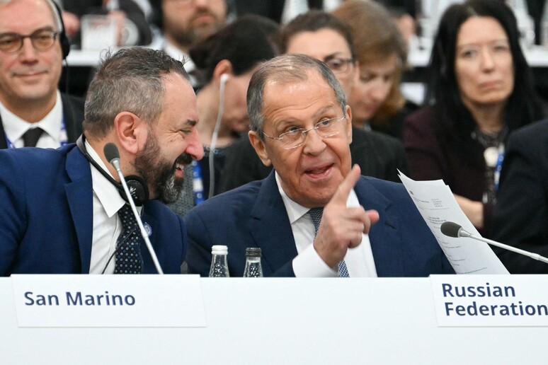 Accuse e minacce, scontro all 'Osce tra Lavrov e Blinken © ANSA/AFP