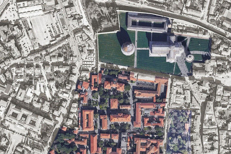 -     RIPRODUZIONE RISERVATA