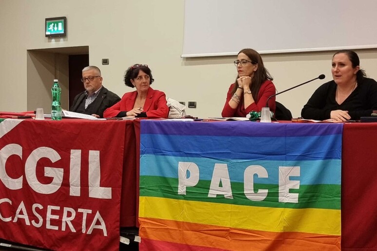 - RIPRODUZIONE RISERVATA
