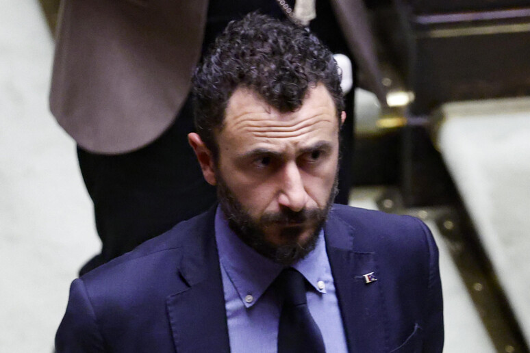 - RIPRODUZIONE RISERVATA