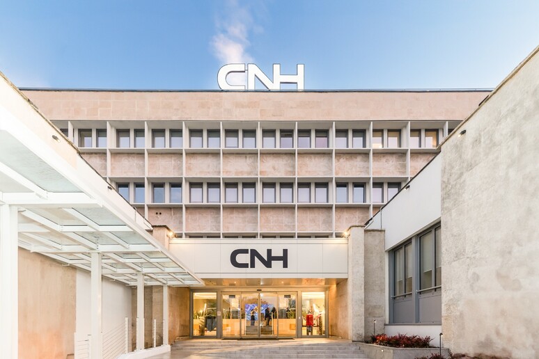 Cnh - RIPRODUZIONE RISERVATA