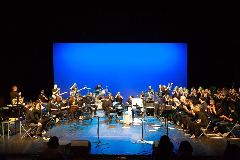 L 'Orchestra Ravvicinata del Terzo Tipo - RIPRODUZIONE RISERVATA