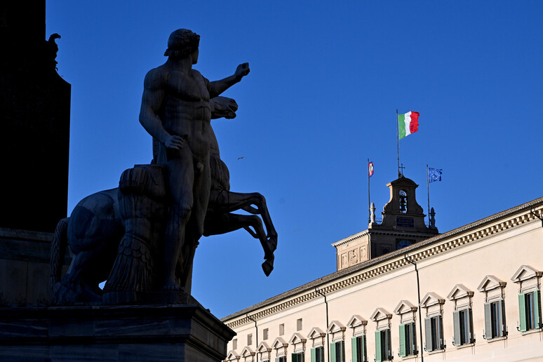 Una veduta esterna del Palazzo del Quirinale - RIPRODUZIONE RISERVATA