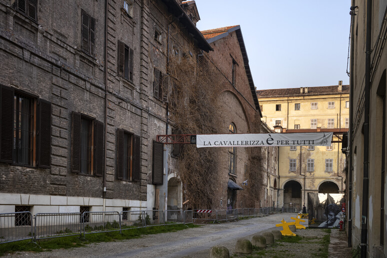 - RIPRODUZIONE RISERVATA