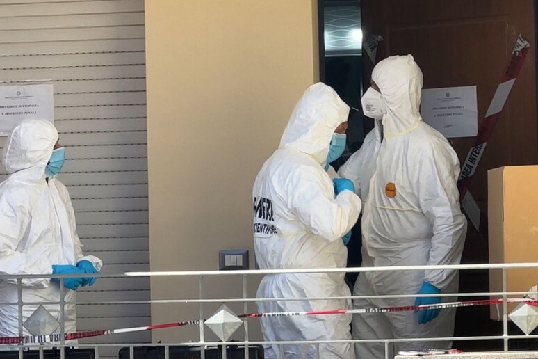 - RIPRODUZIONE RISERVATA