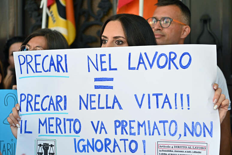 - RIPRODUZIONE RISERVATA