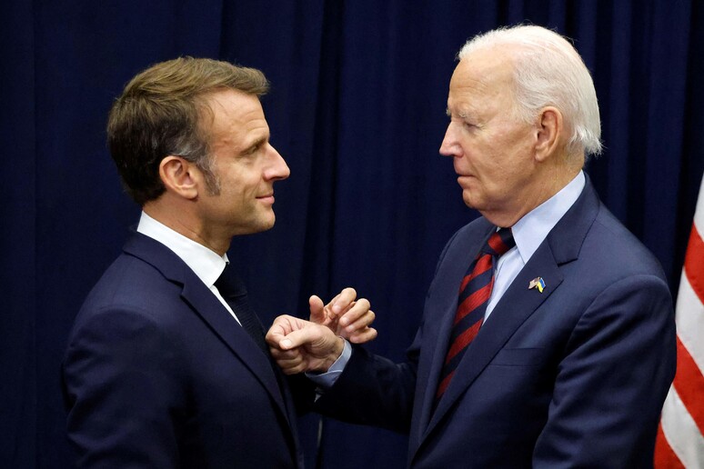 Macron e Biden © ANSA/AFP