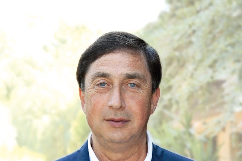 - RIPRODUZIONE RISERVATA
