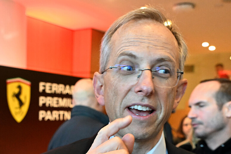 - RIPRODUZIONE RISERVATA