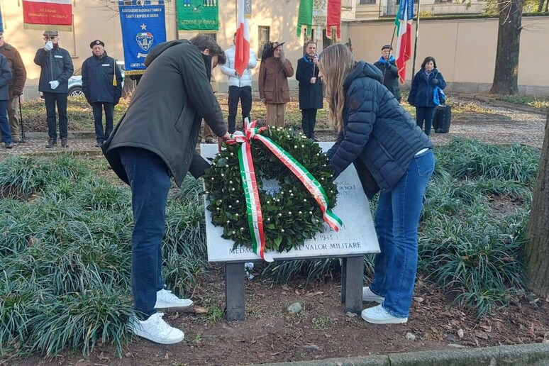 - RIPRODUZIONE RISERVATA