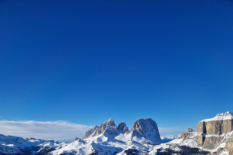 - RIPRODUZIONE RISERVATA