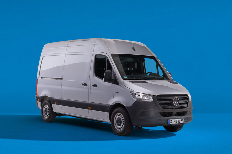 Special edition e mostra a Stoccarda per i 30 anni di Sprinter - RIPRODUZIONE RISERVATA