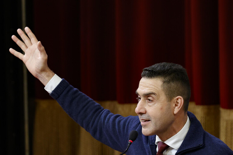 - RIPRODUZIONE RISERVATA