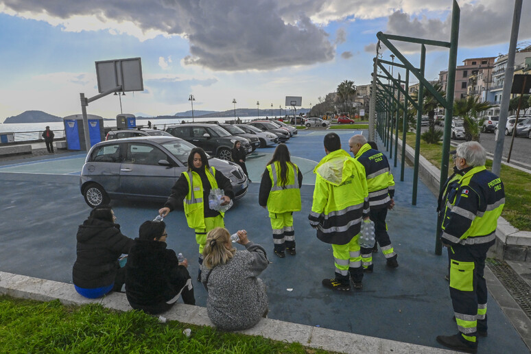 - RIPRODUZIONE RISERVATA