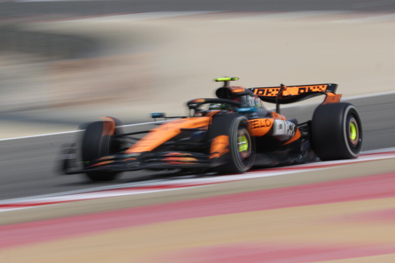 Lando Norris su Mclaren © ANSA/EPA