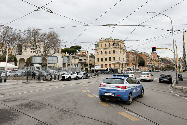 - RIPRODUZIONE RISERVATA